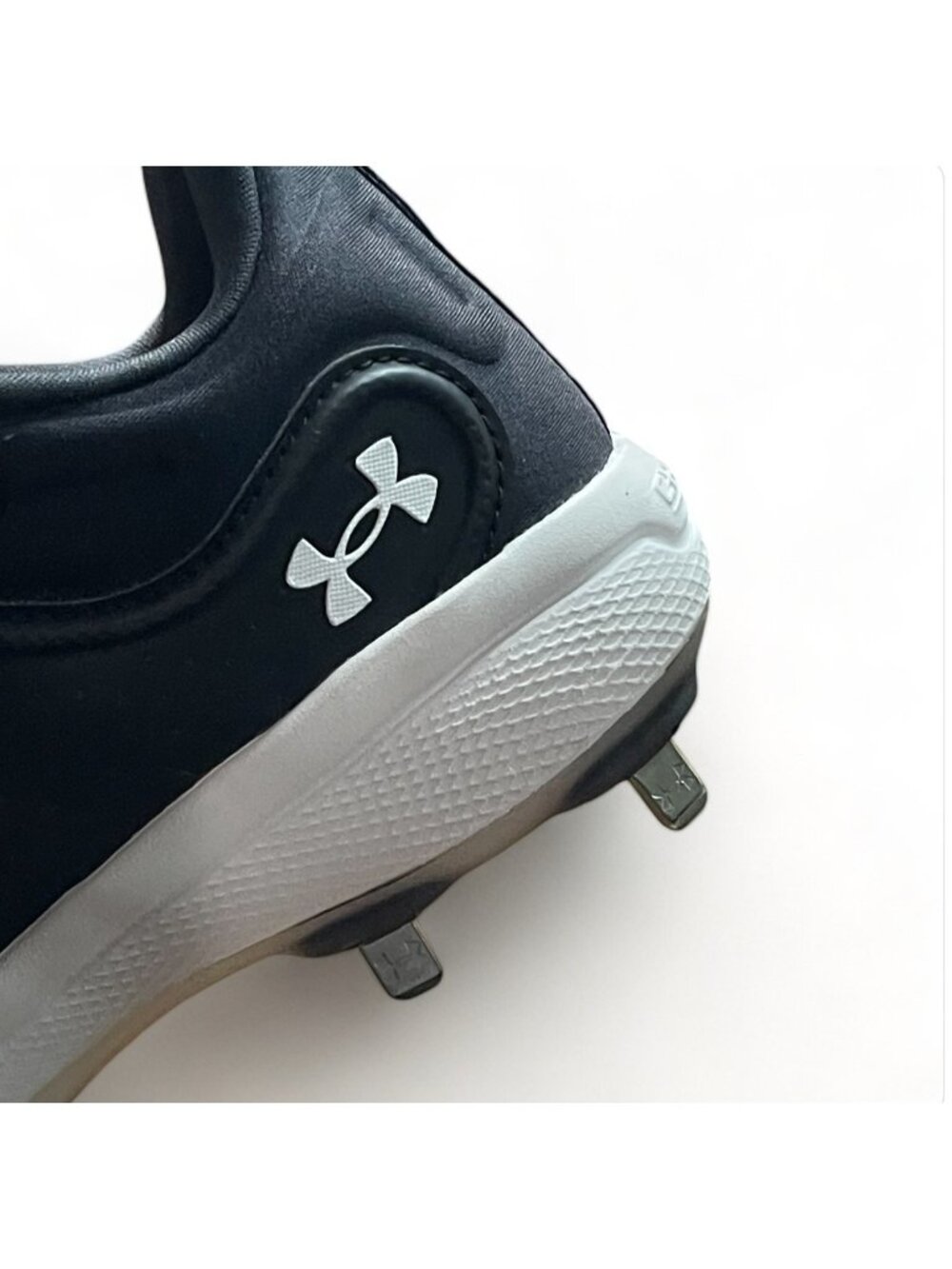 Under Armour Women's Baseball Cleats Size 8.5, New - Picture 5 of 12